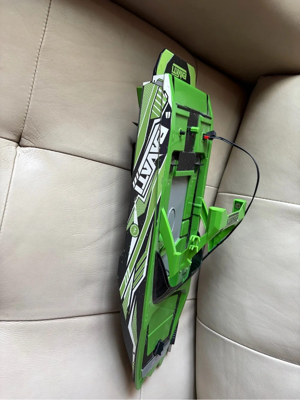 Green RC Speed Boat Toy - Bright Green. Works great.  So much fun.